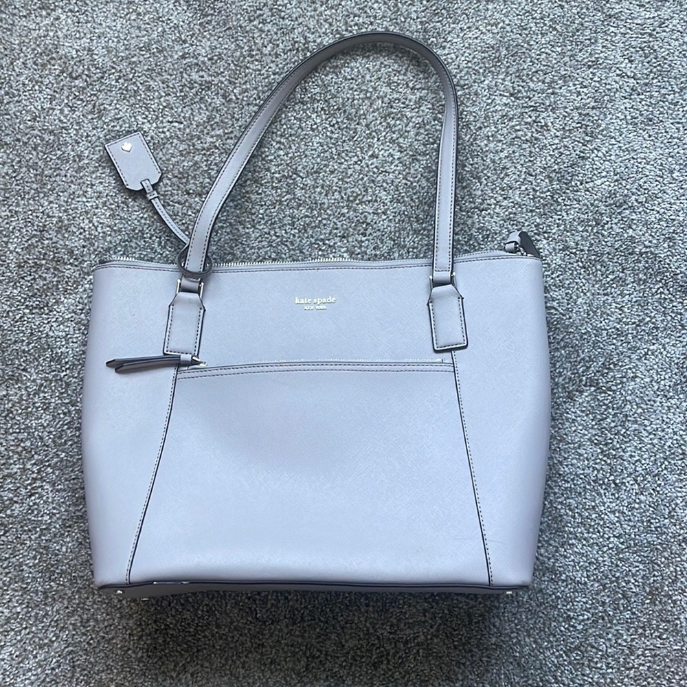 Barely worn Kate spade gray bag